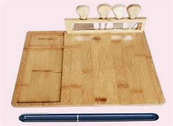 Новогодний подарочный набор (доска для сыра+штопор черный) 3887